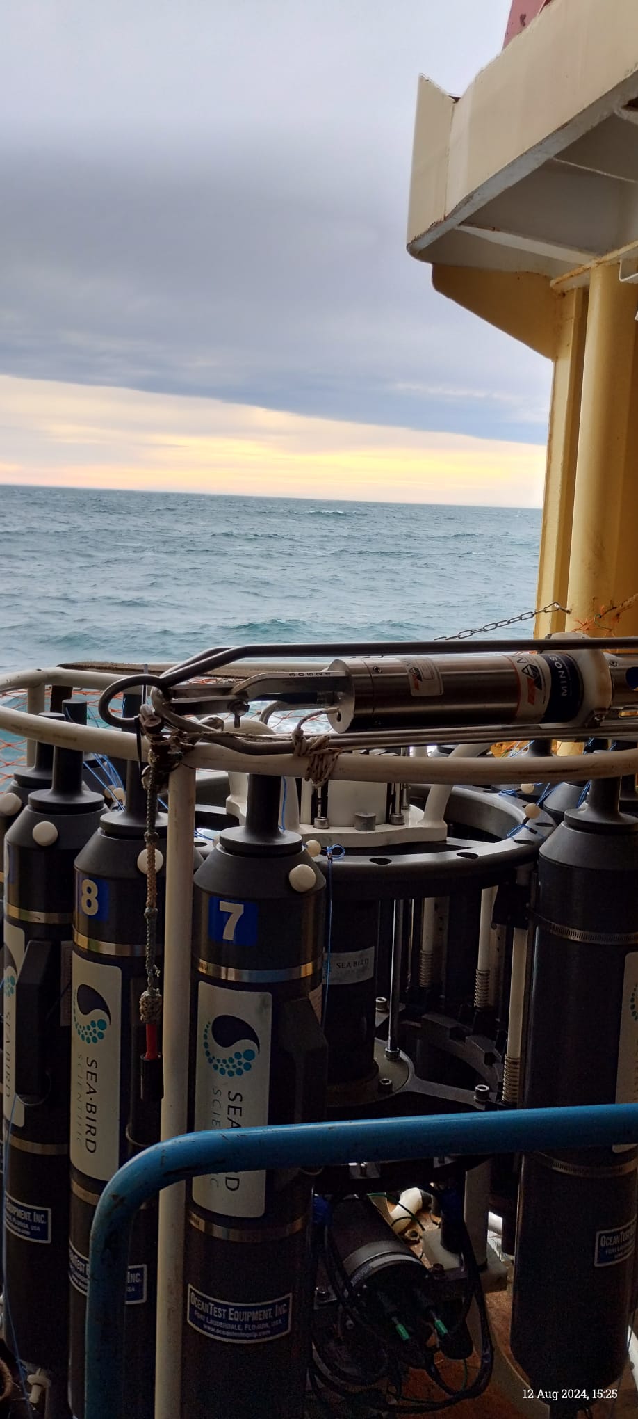 CTD rosette deployment